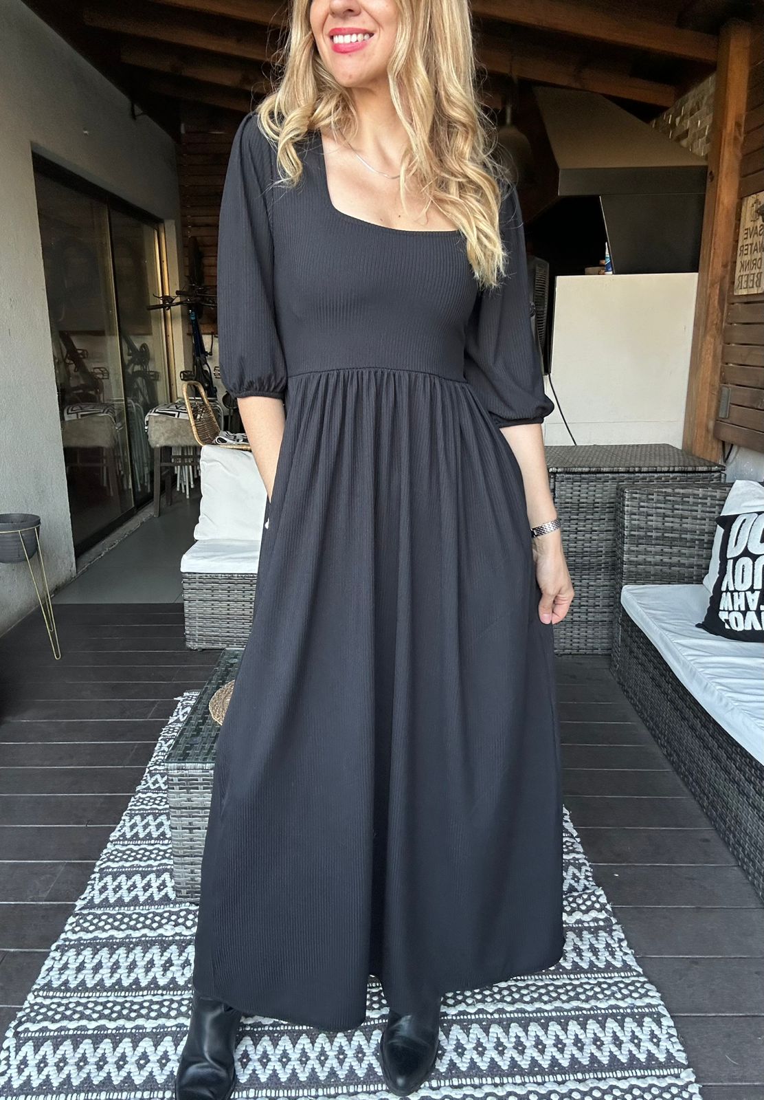 Vestido Odette Negro Mangas largas